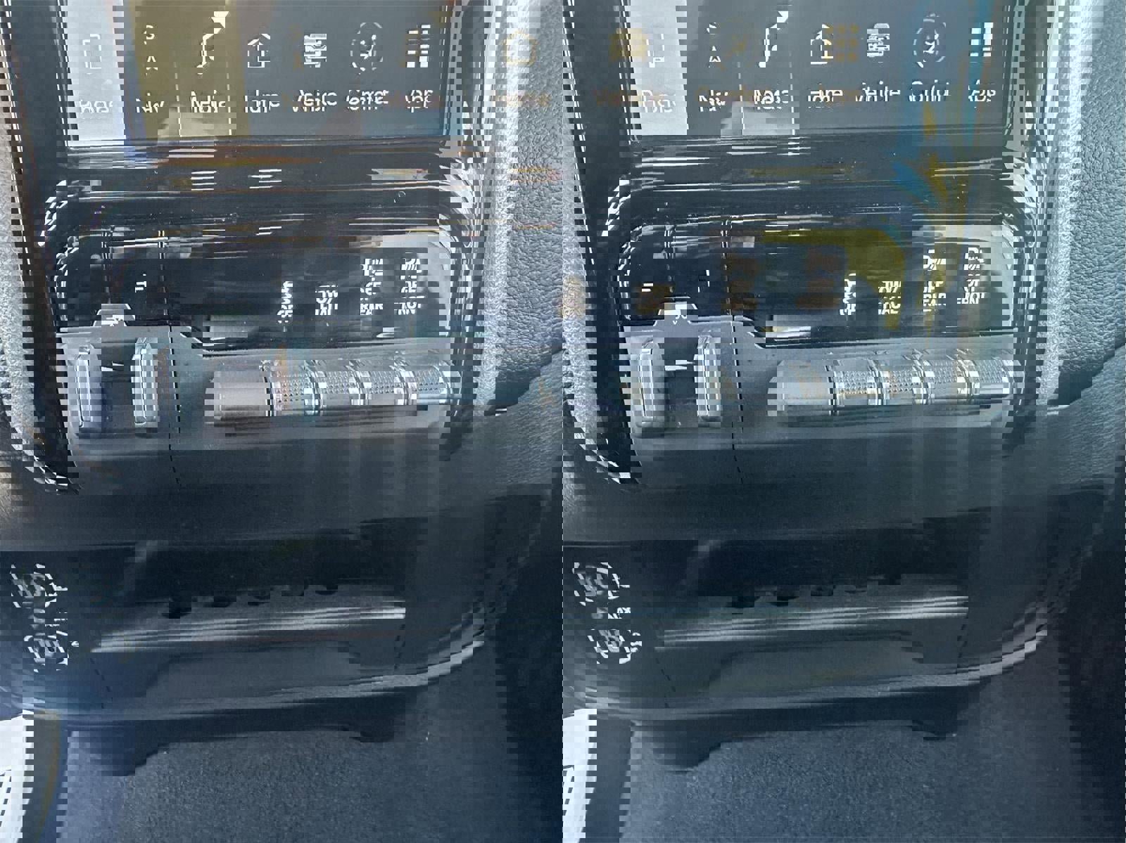 Used 2024 RAM 2500 Big Horn w/ Night Edition image 27