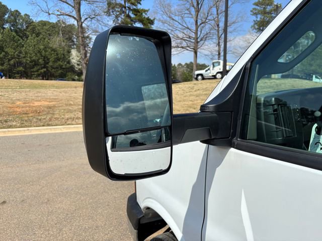 New 2024 Chevrolet Express 4500 w/ Power Convenience Package RWD image 19
