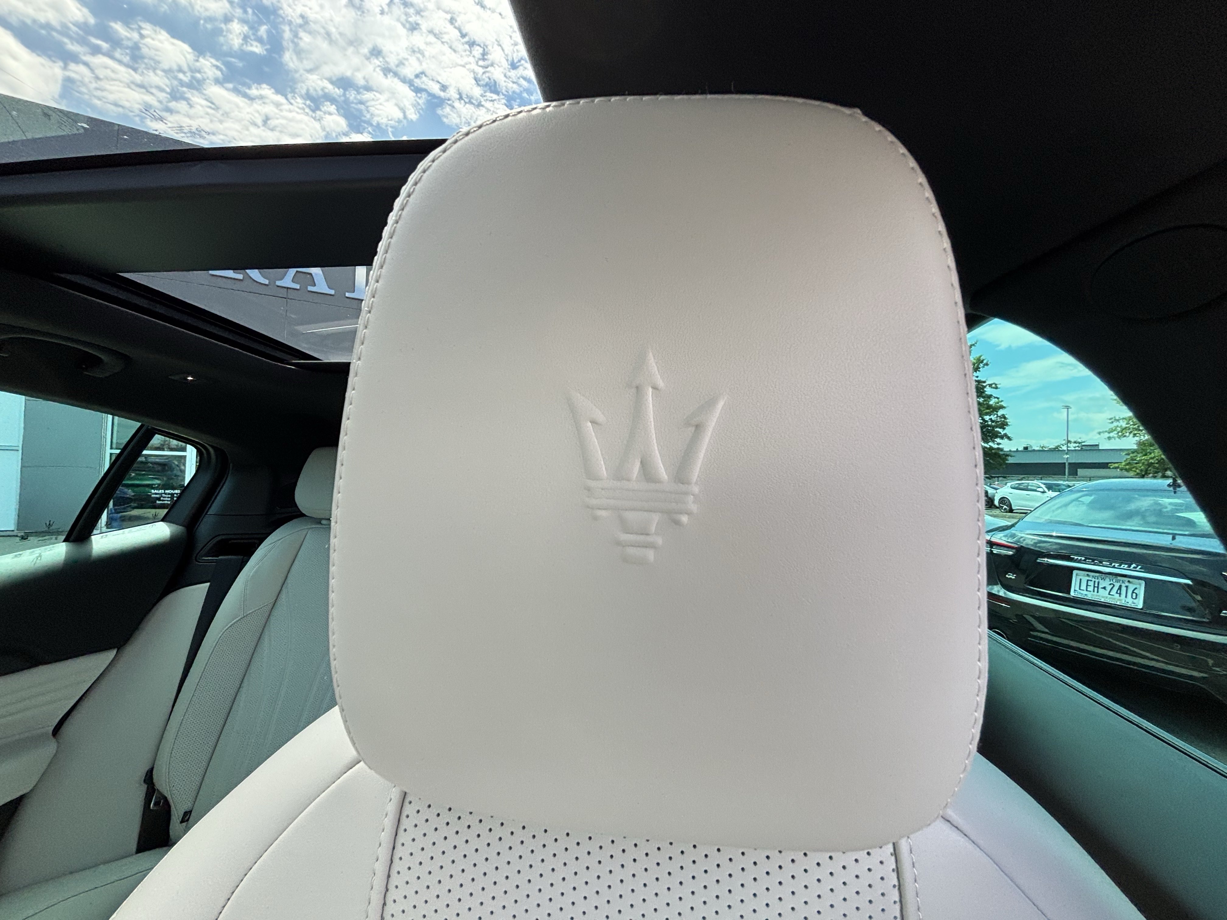Used 2023 Maserati Grecale Modena AWD/4WD image 30