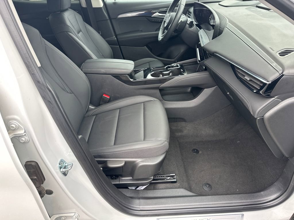 Certified 2025 Buick Envision Preferred image 13