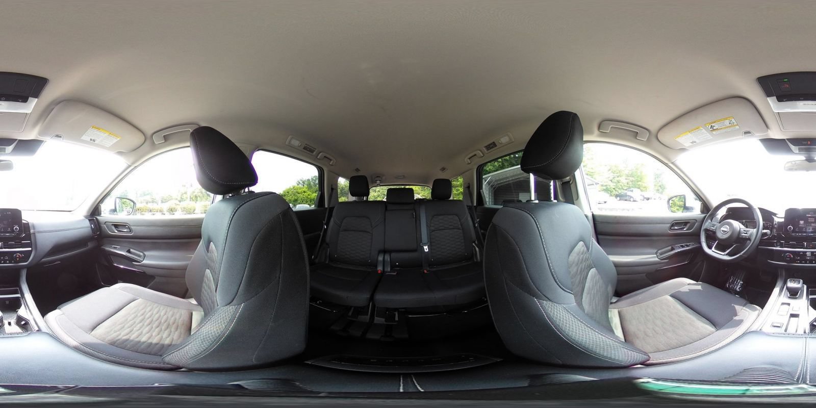 Used 2025 Nissan Pathfinder SV FWD image 40