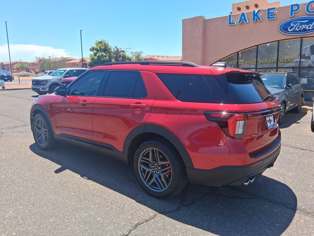 Used 2025 Ford Explorer ST w/ Sun And Sound Package AWD/4WD image 3