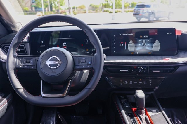New 2025 Nissan Kicks SR image 22