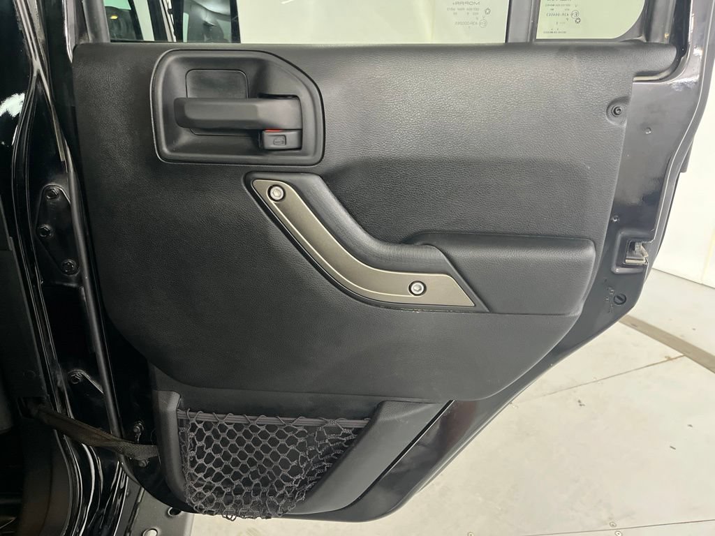 Used 2018 Jeep Wrangler Unlimited Sport AWD/4WD image 28
