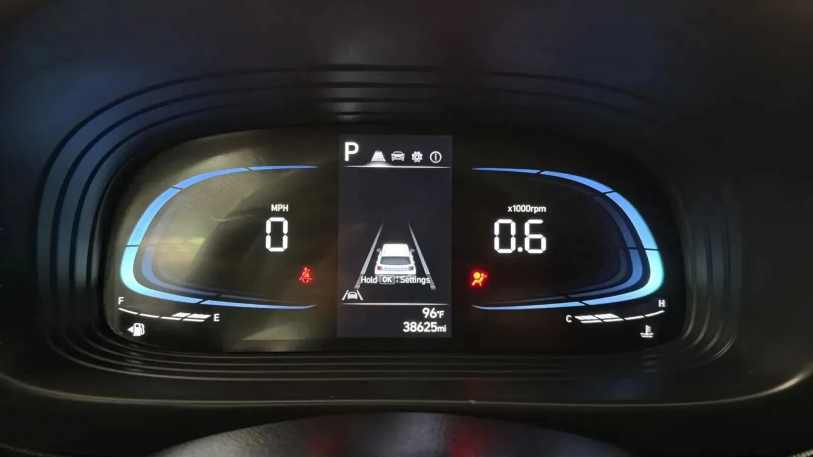 Used 2025 Hyundai Venue SEL FWD image 12