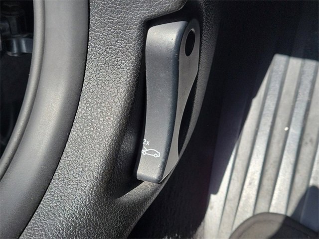 Used 2017 BMW 320i Sedan image 30