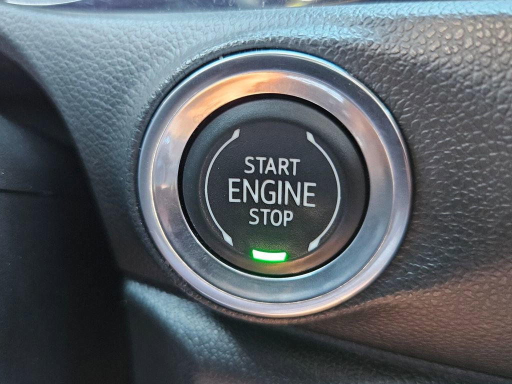 Used 2021 Buick Encore GX Select image 35