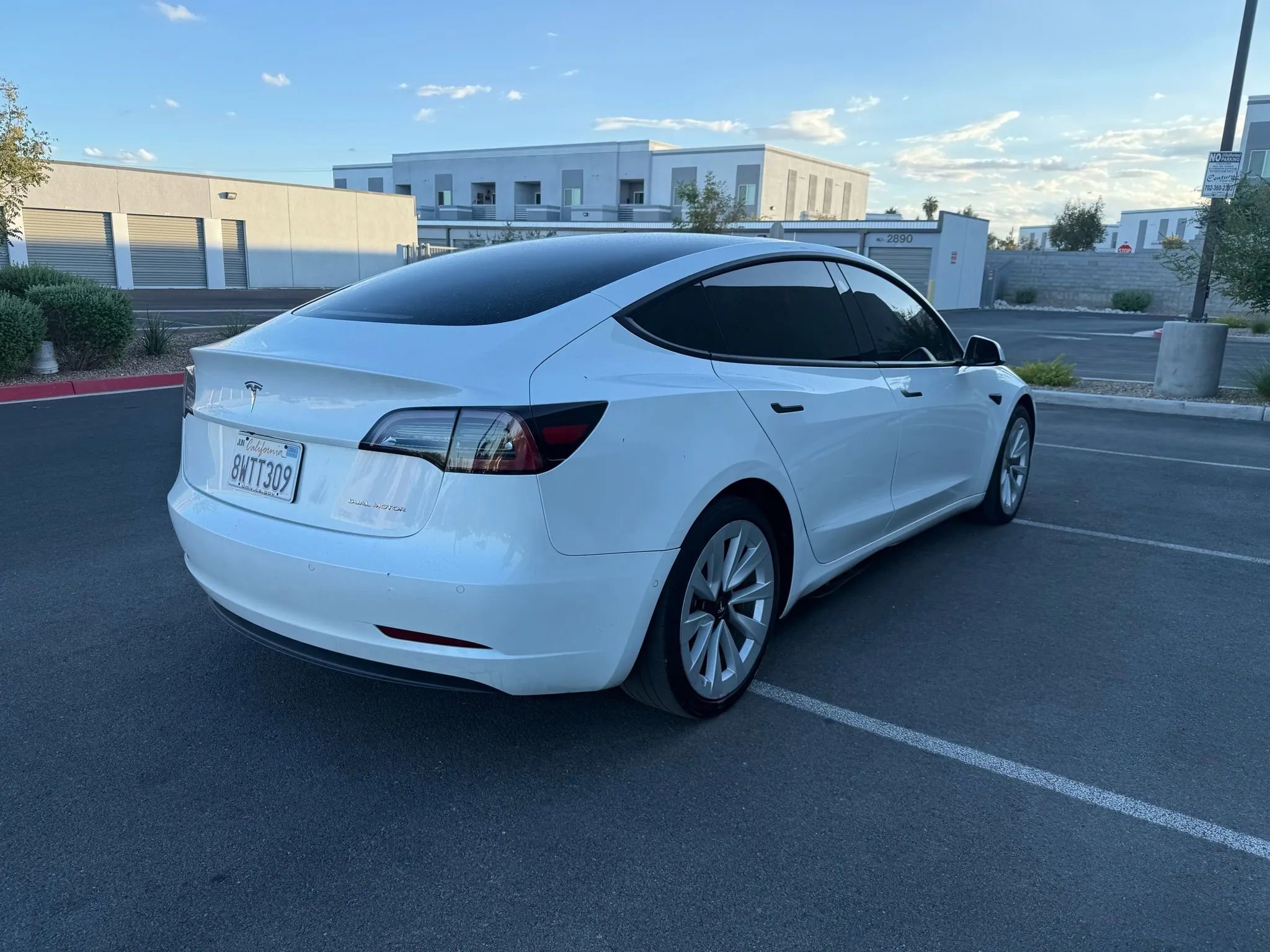 Used 2021 Tesla Model 3 Long Range image 4
