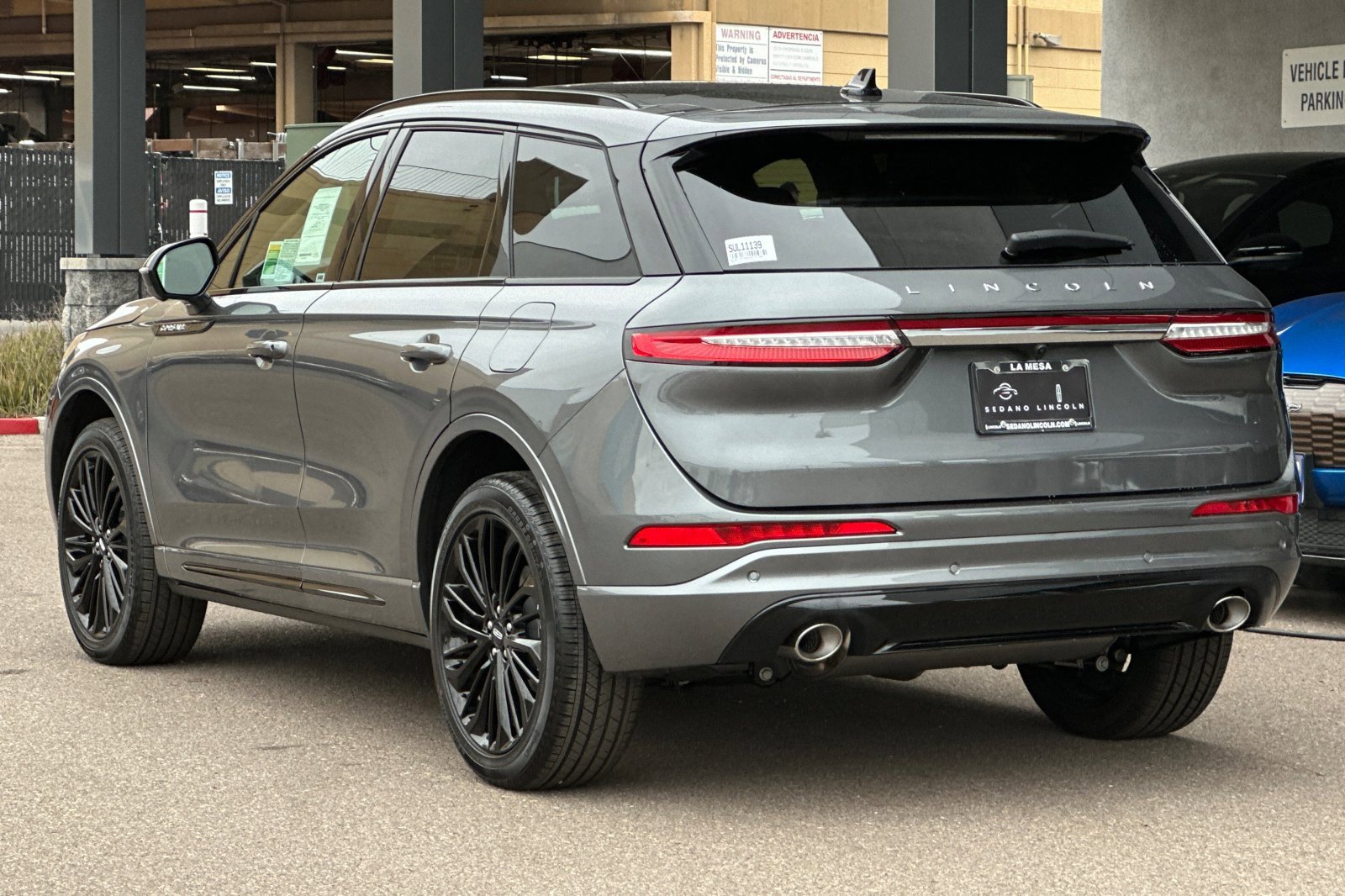 New 2025 Lincoln Corsair Reserve w/ Equipment Group 202A image 5