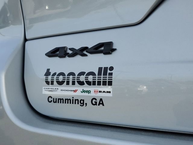 New 2025 Jeep Grand Cherokee Limited w/ Black Appearance Package image 9