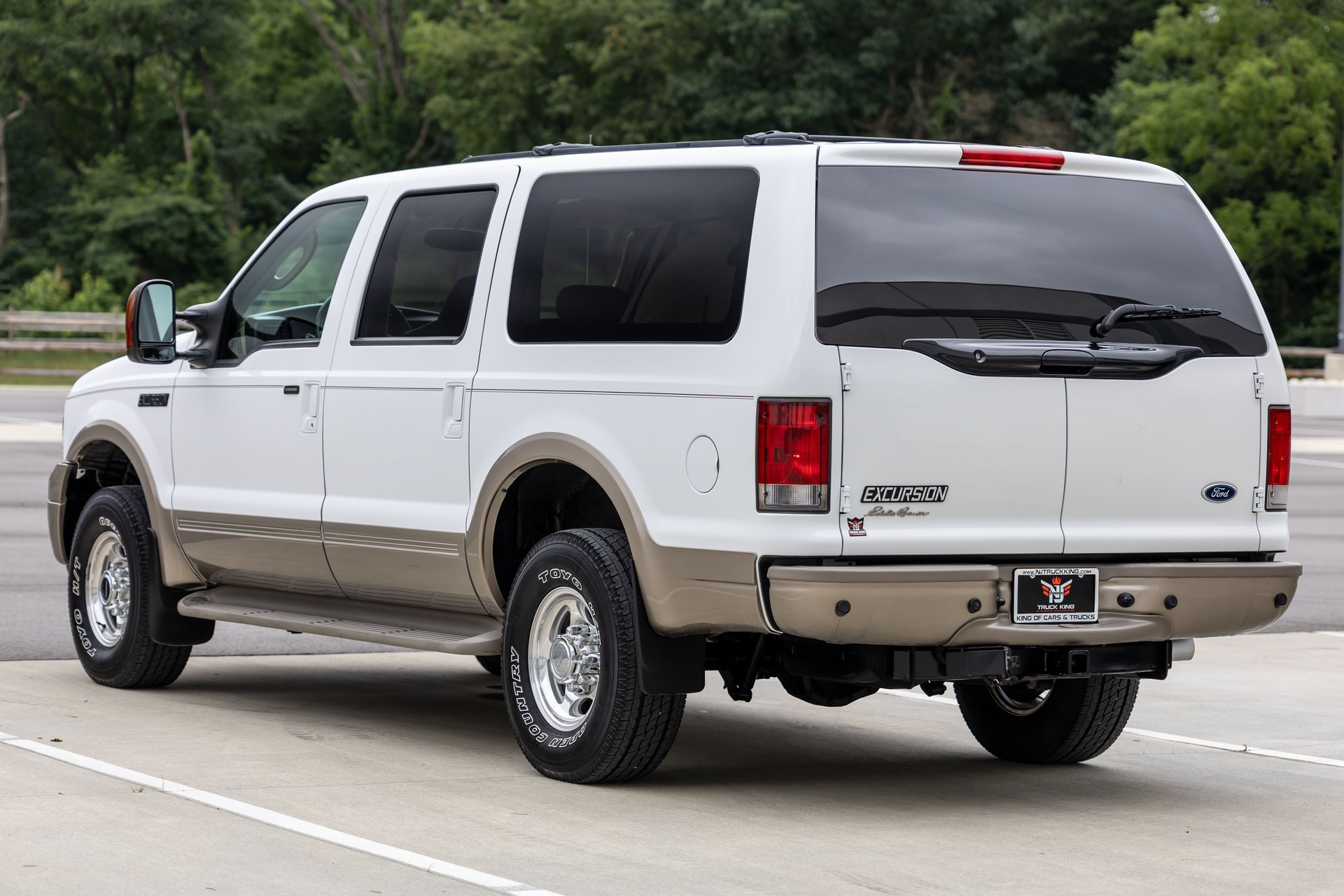Used 2005 Ford Excursion Eddie Bauer AWD/4WD image 10