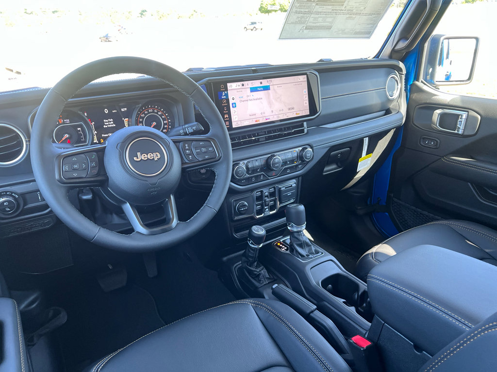 New 2026 Jeep Gladiator Sport AWD/4WD image 17