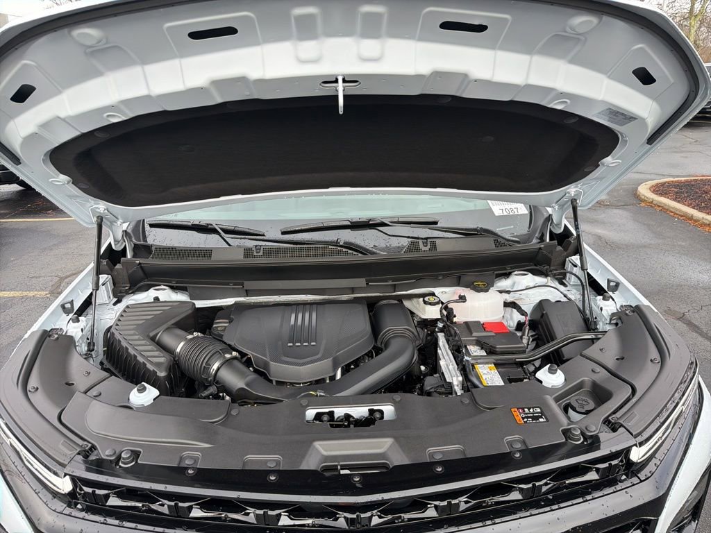 New 2026 Chevrolet Traverse RS w/ LPO, Floor Liner Package image 61