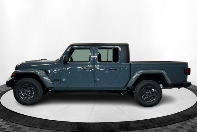 New 2025 Jeep Gladiator Sport AWD/4WD image 2
