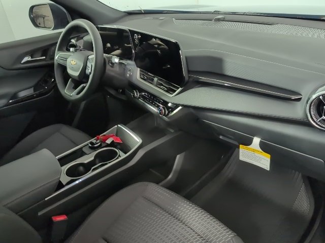 New 2026 Chevrolet Equinox LT w/ LPO, Floor Liner Package image 11