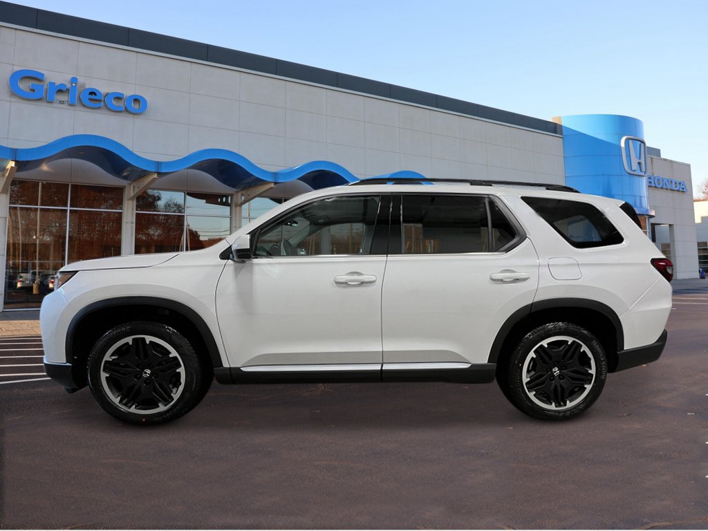 New 2026 Honda Pilot Touring image 2