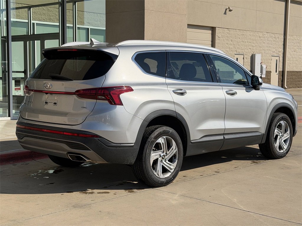 Used 2023 Hyundai Santa Fe SEL image 4