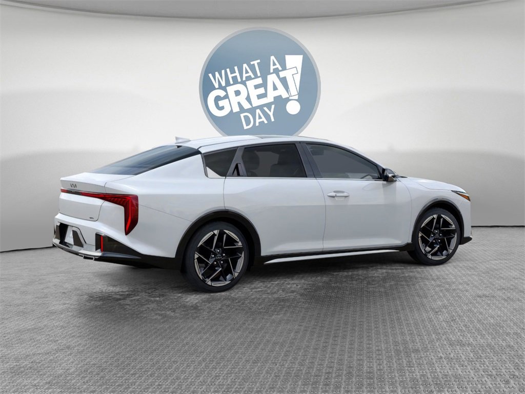 New 2026 Kia K4 GT-Line image 6