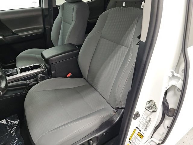 Used 2020 Toyota Tacoma SR5 w/ Blackout Package image 15