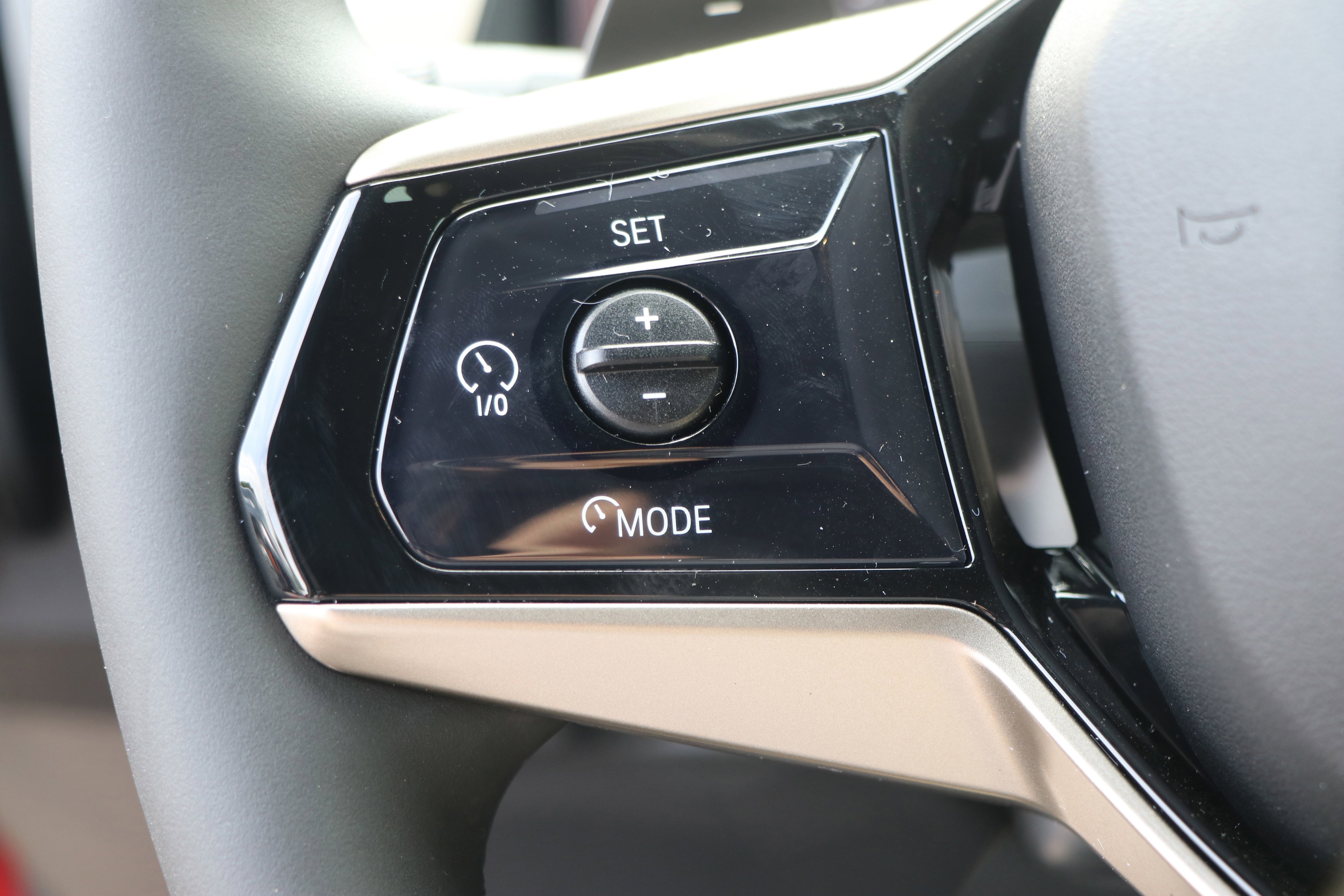 Certified 2025 BMW X3 xDrive30i w/ Premium Package image 18