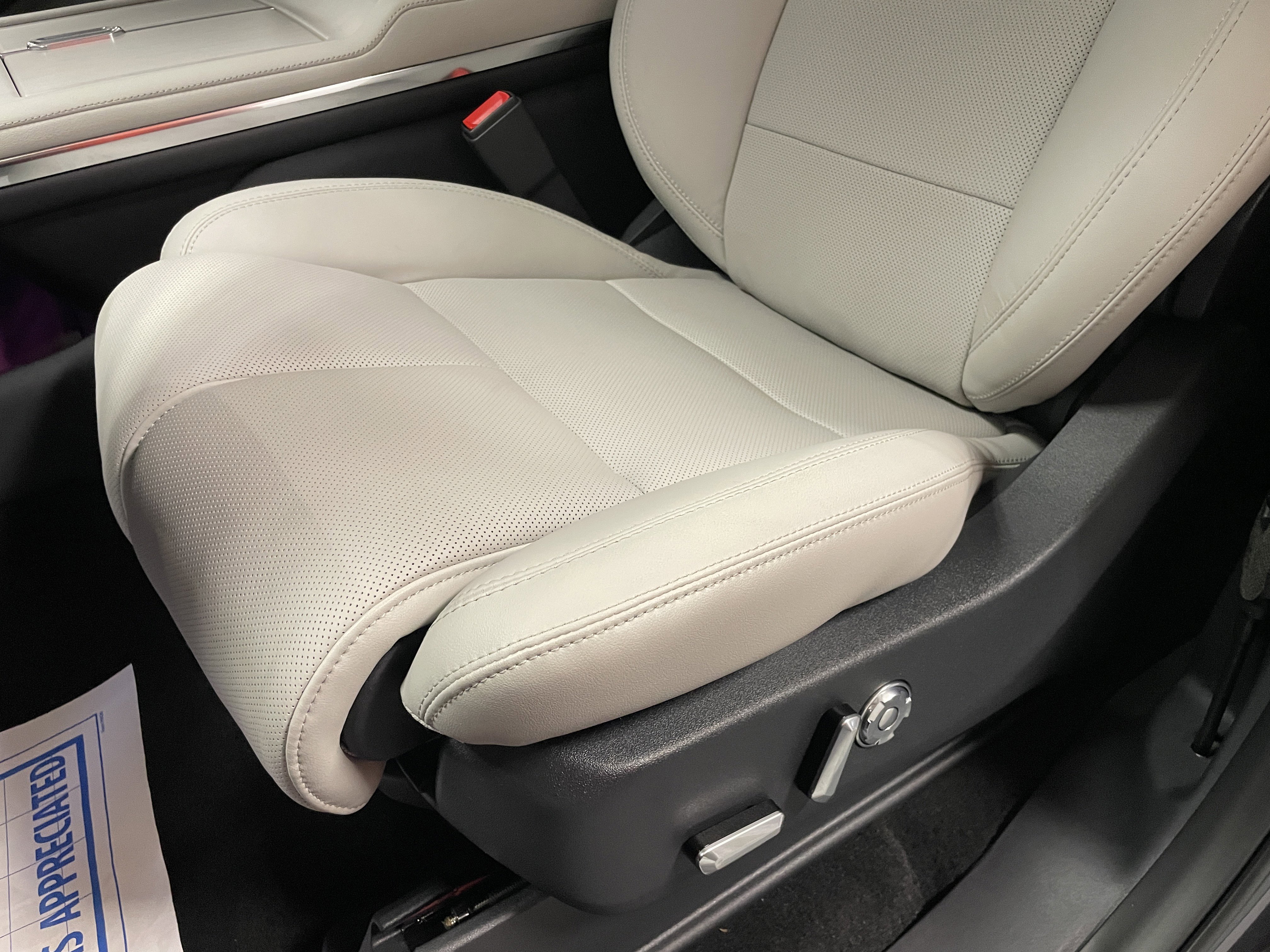 New 2025 Lincoln Navigator Reserve image 26