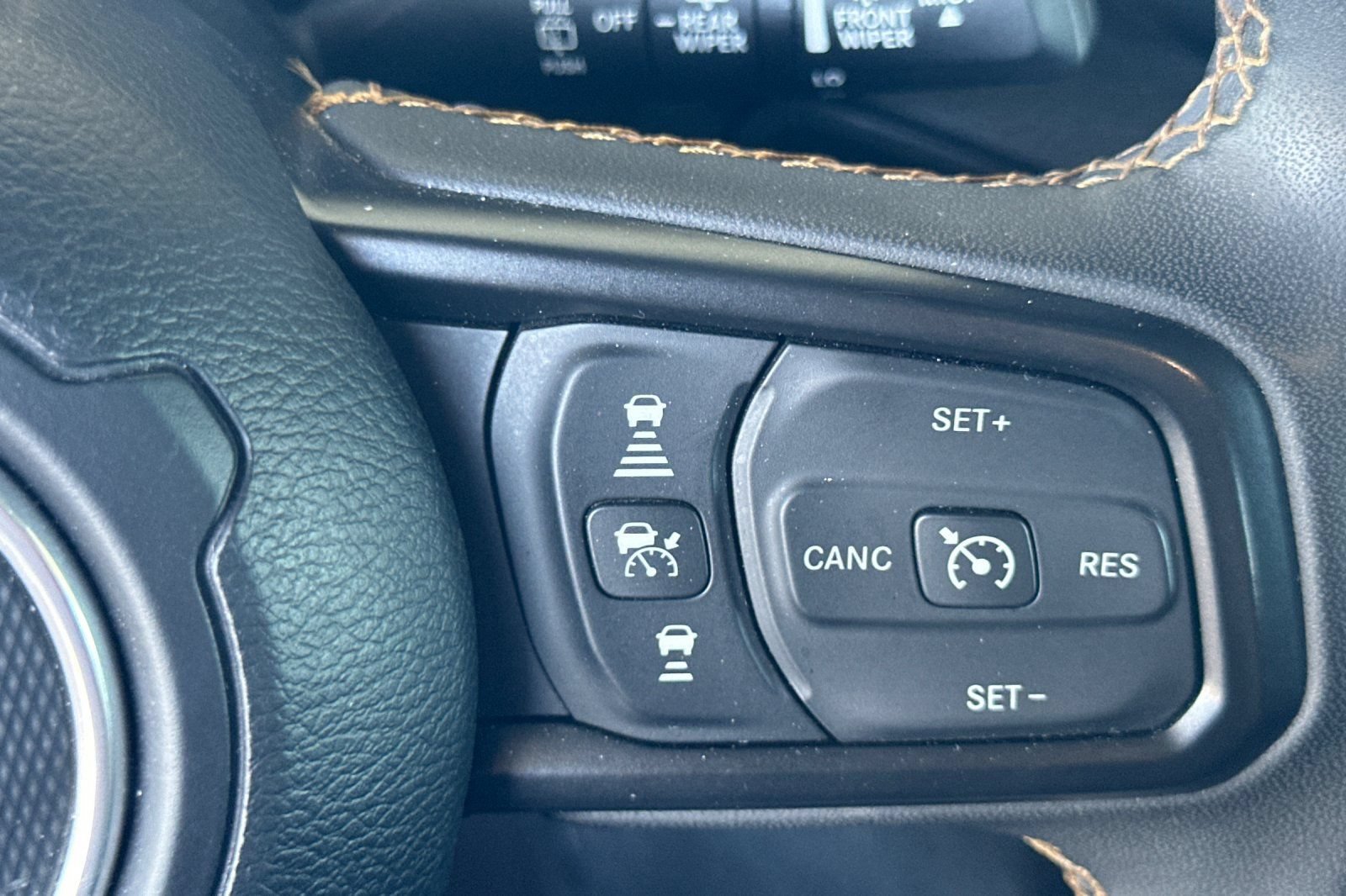Used 2024 Jeep Wrangler Unlimited AWD/4WD image 34