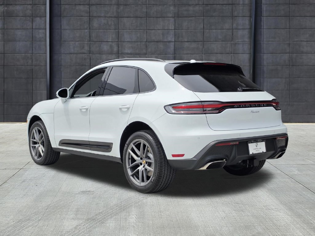 New 2026 Porsche Macan AWD/4WD image 3