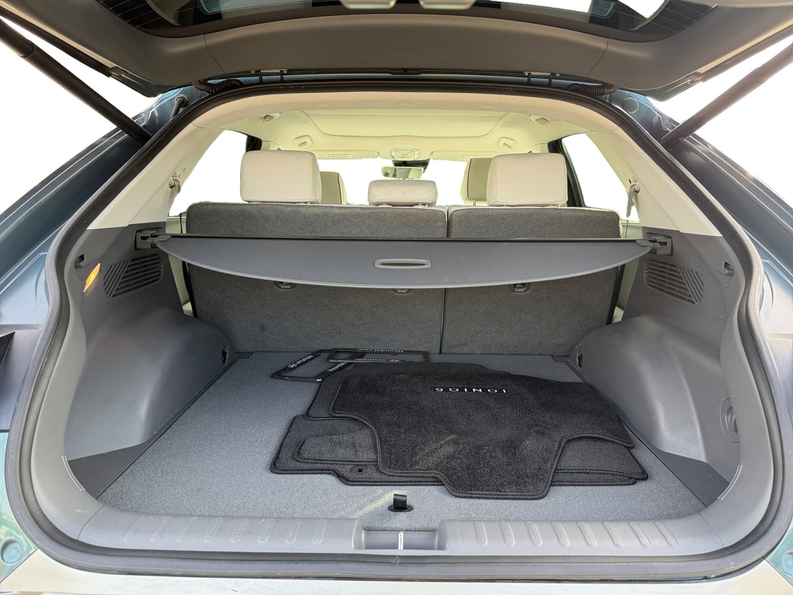 Certified 2024 Hyundai Ioniq 5 Limited image 17