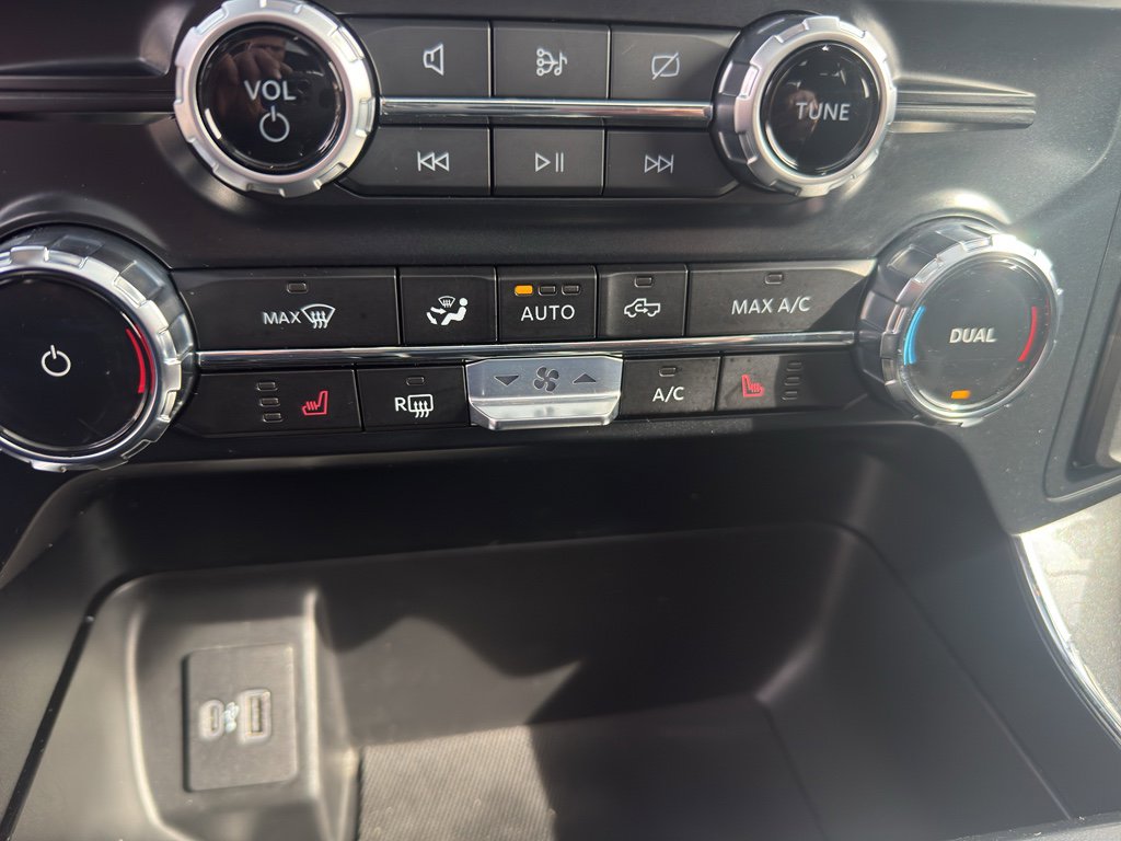 Used 2023 Ford F150 XLT w/ Equipment Group 302A High image 30