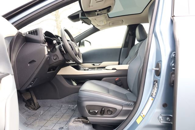 Used 2023 Lexus RZ 450e Premium w/ Technology Package image 11