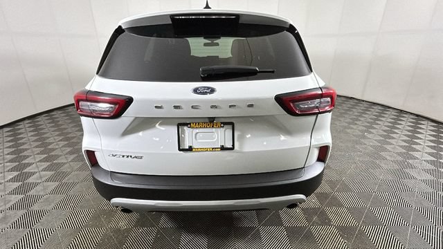 Used 2023 Ford Escape Active w/ Cold Weather Package FWD image 3
