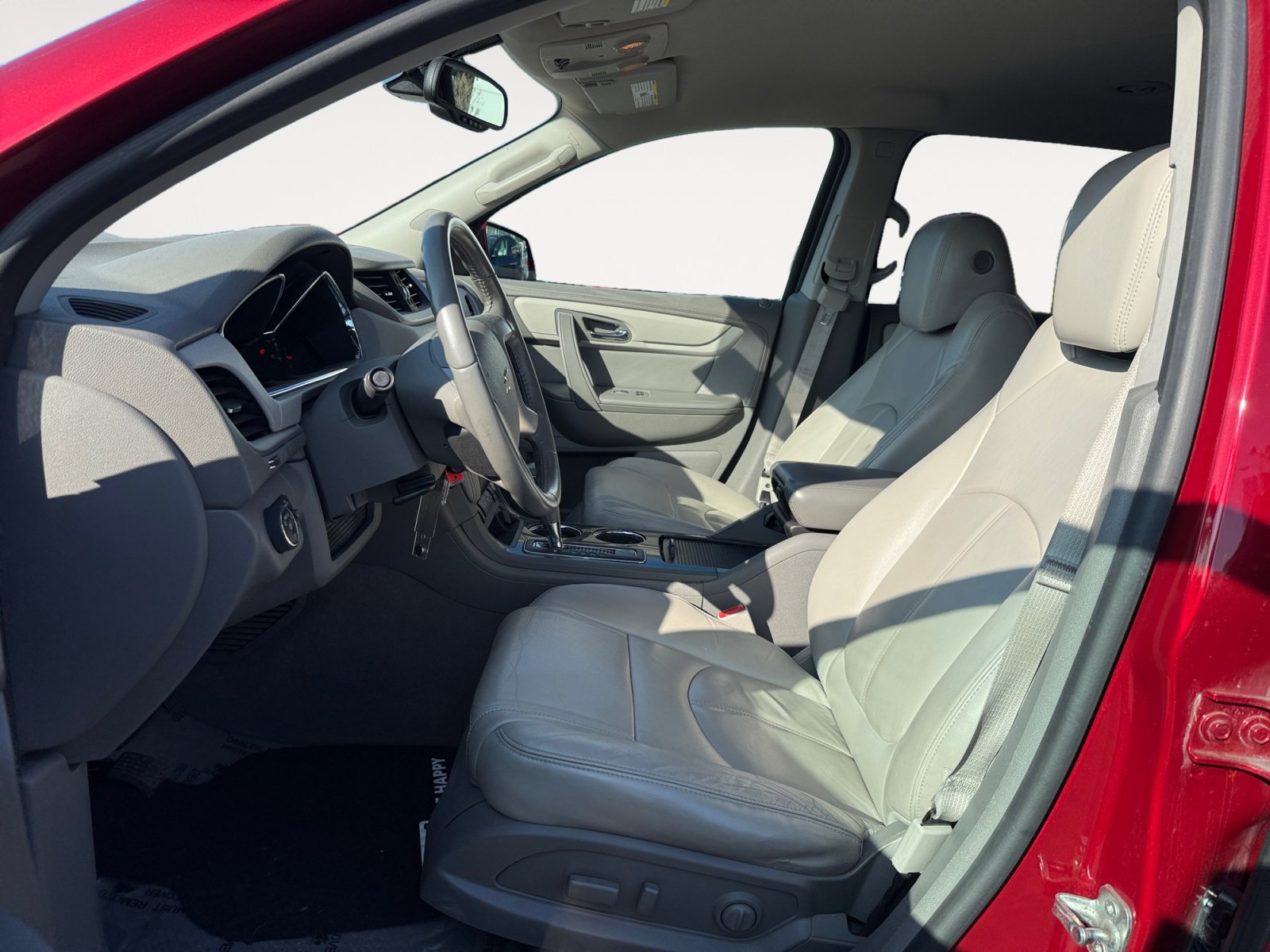 Used 2014 Chevrolet Traverse LT image 10