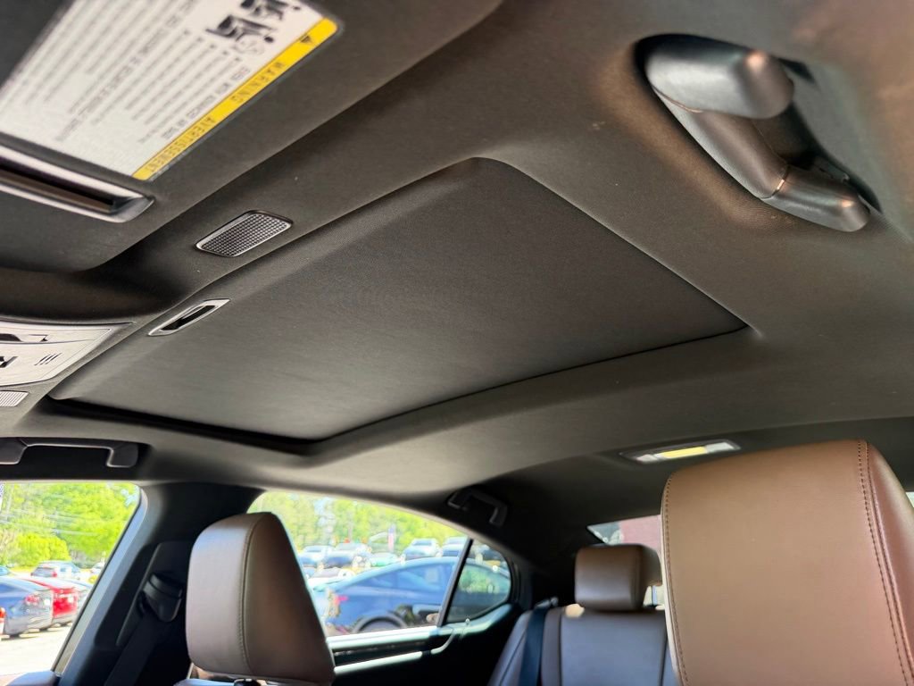 Used 2025 Lexus ES 300h w/ Premium Package image 52