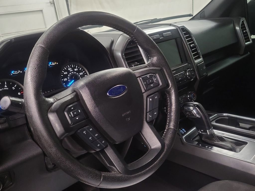 Used 2016 Ford F150 XLT w/ Equipment Group 302A Luxury AWD/4WD image 9