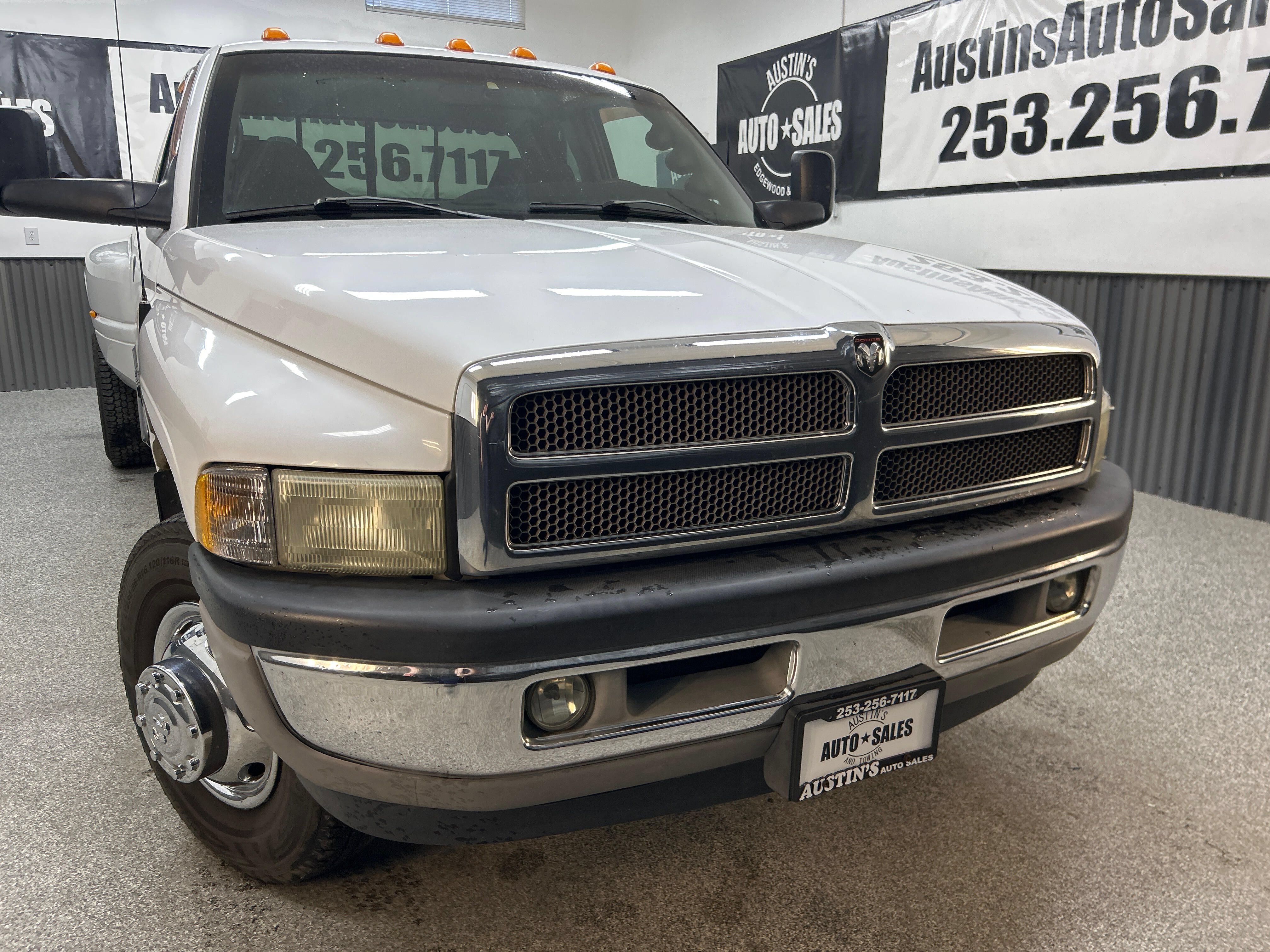 Used 2001 Dodge Ram 3500 Truck 2WD Quad Cab image 2