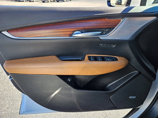 Used 2024 Cadillac XT5 Premium Luxury w/ Technology Package FWD image 30