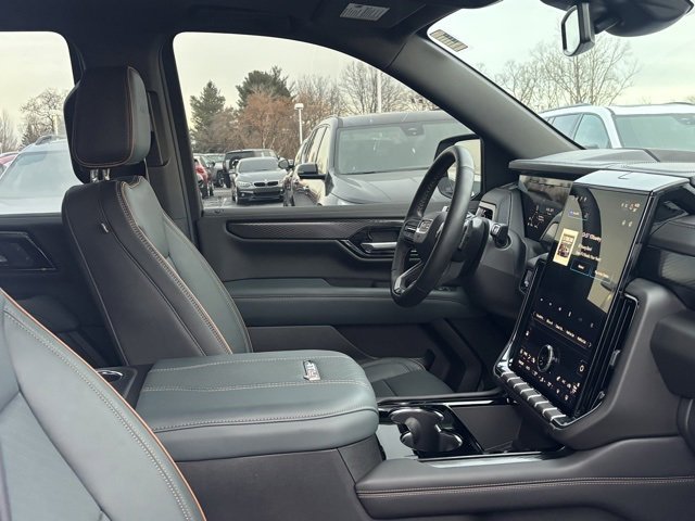 Certified 2025 GMC Yukon AT4 image 15