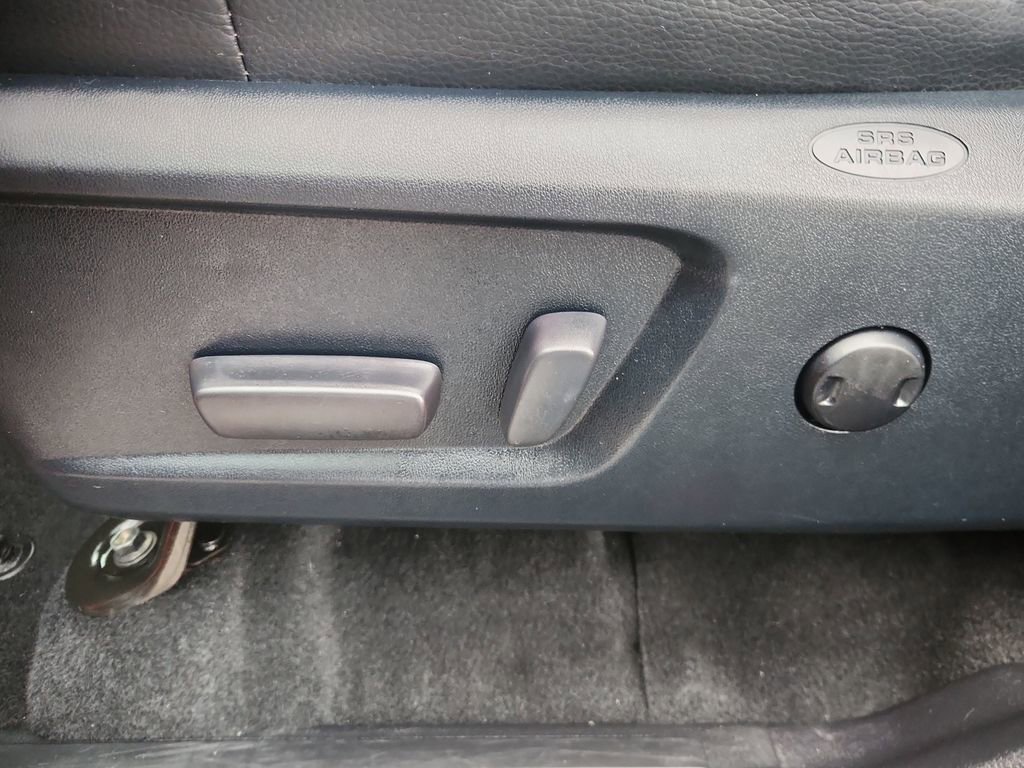 Used 2018 Toyota Tundra Limited w/ Limited Premium Package image 8