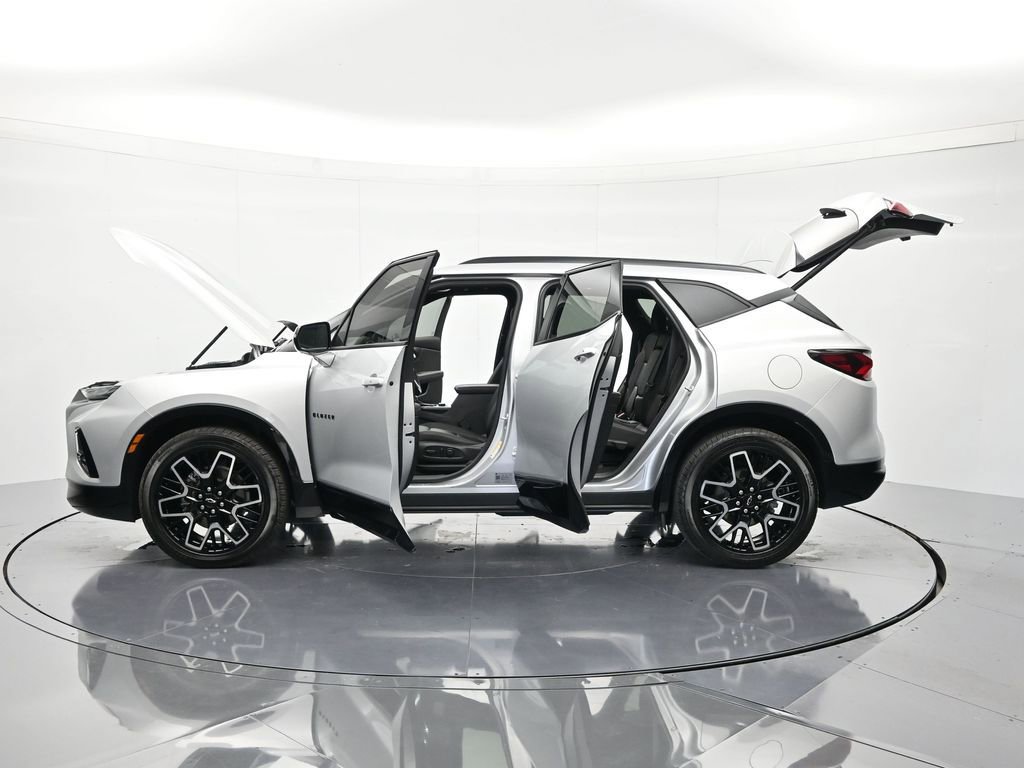 Certified 2021 Chevrolet Blazer RS w/ Enhanced Convenience Package FWD image 48