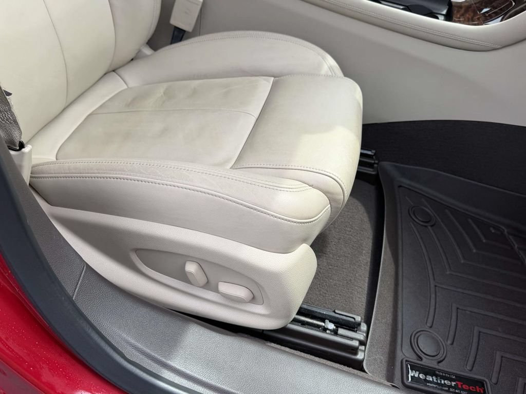 Used 2014 Buick LaCrosse Leather FWD image 11