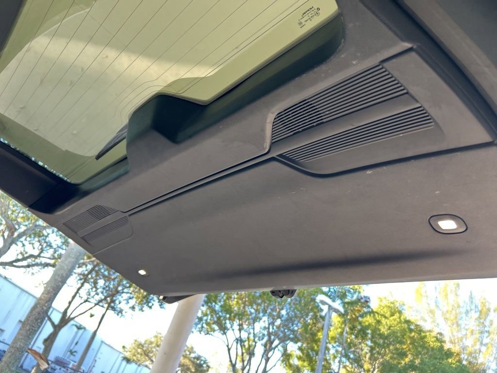 Used 2023 Jeep Grand Wagoneer L Series II image 52