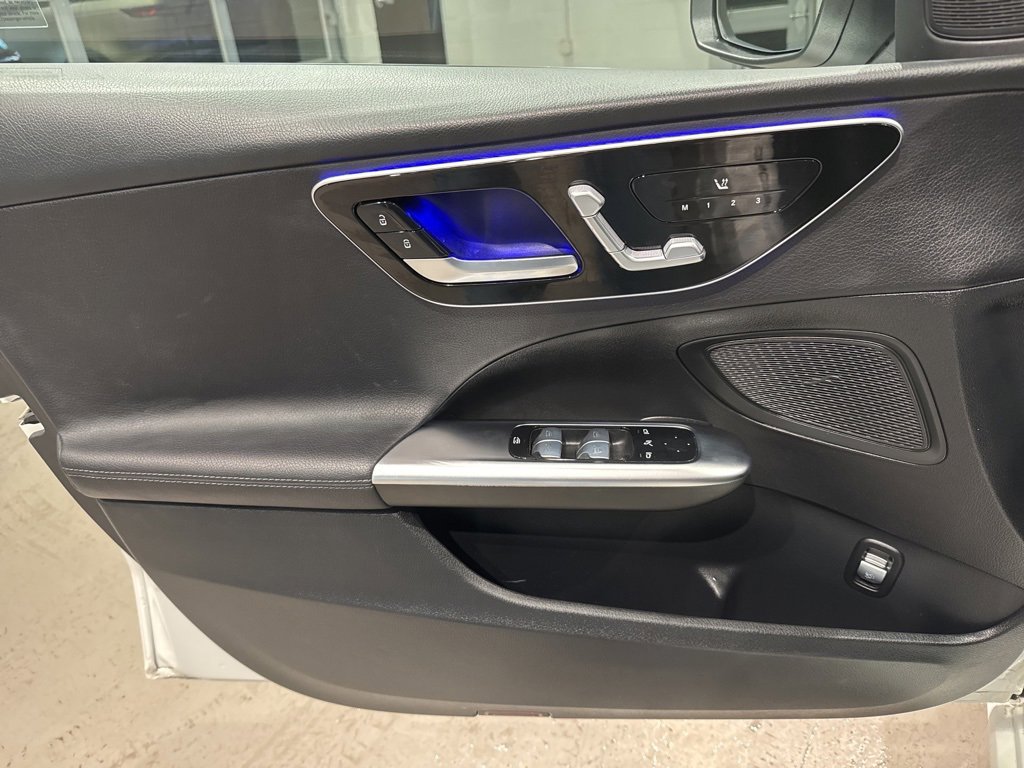 Used 2022 Mercedes-Benz C 300 4MATIC Sedan image 13