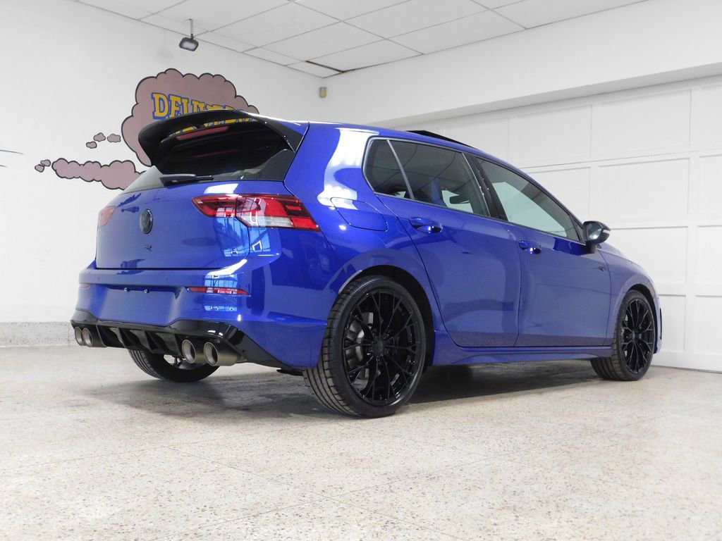 Used 2025 Volkswagen Golf R Black Edition image 4