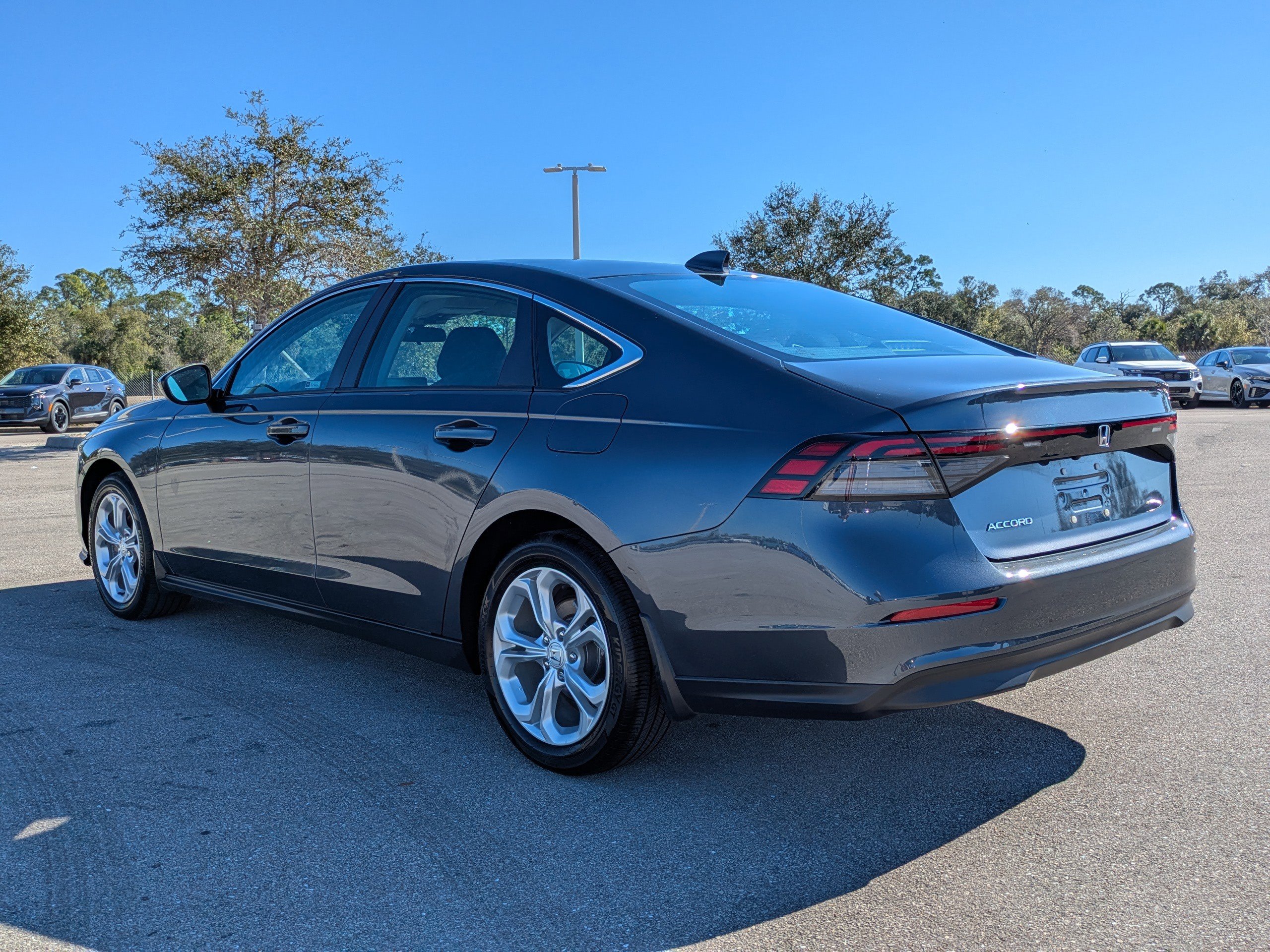 Used 2023 Honda Accord LX image 7