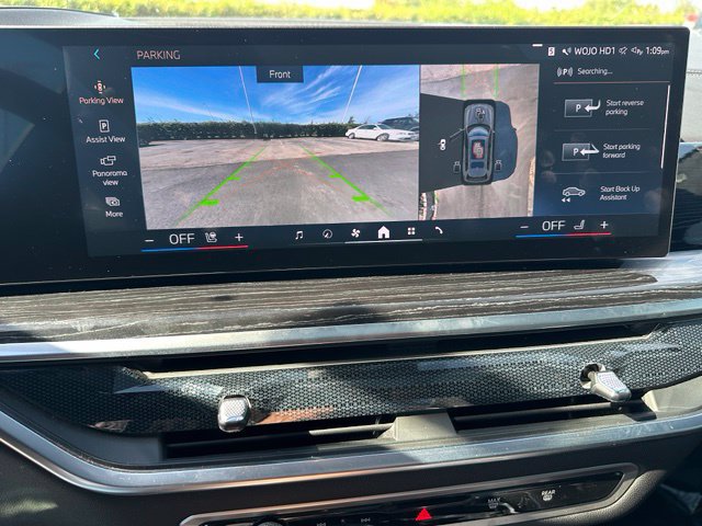 Used 2024 BMW X7 xDrive40i w/ M Sport Package AWD/4WD image 30