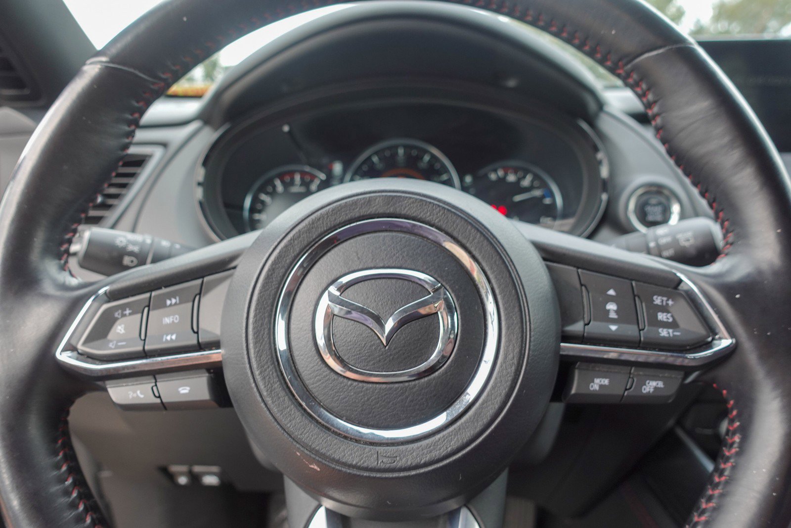 Certified 2023 MAZDA CX-9 Carbon Edition image 14