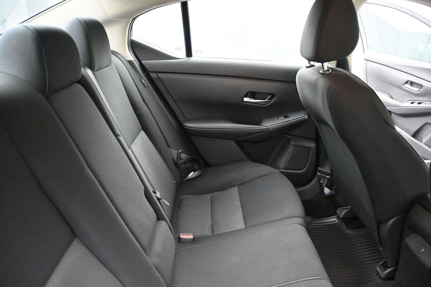 Used 2022 Nissan Sentra SV FWD image 19