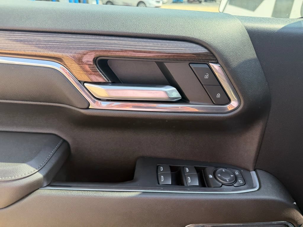 Certified 2024 Chevrolet Silverado 1500 LT AWD/4WD image 12