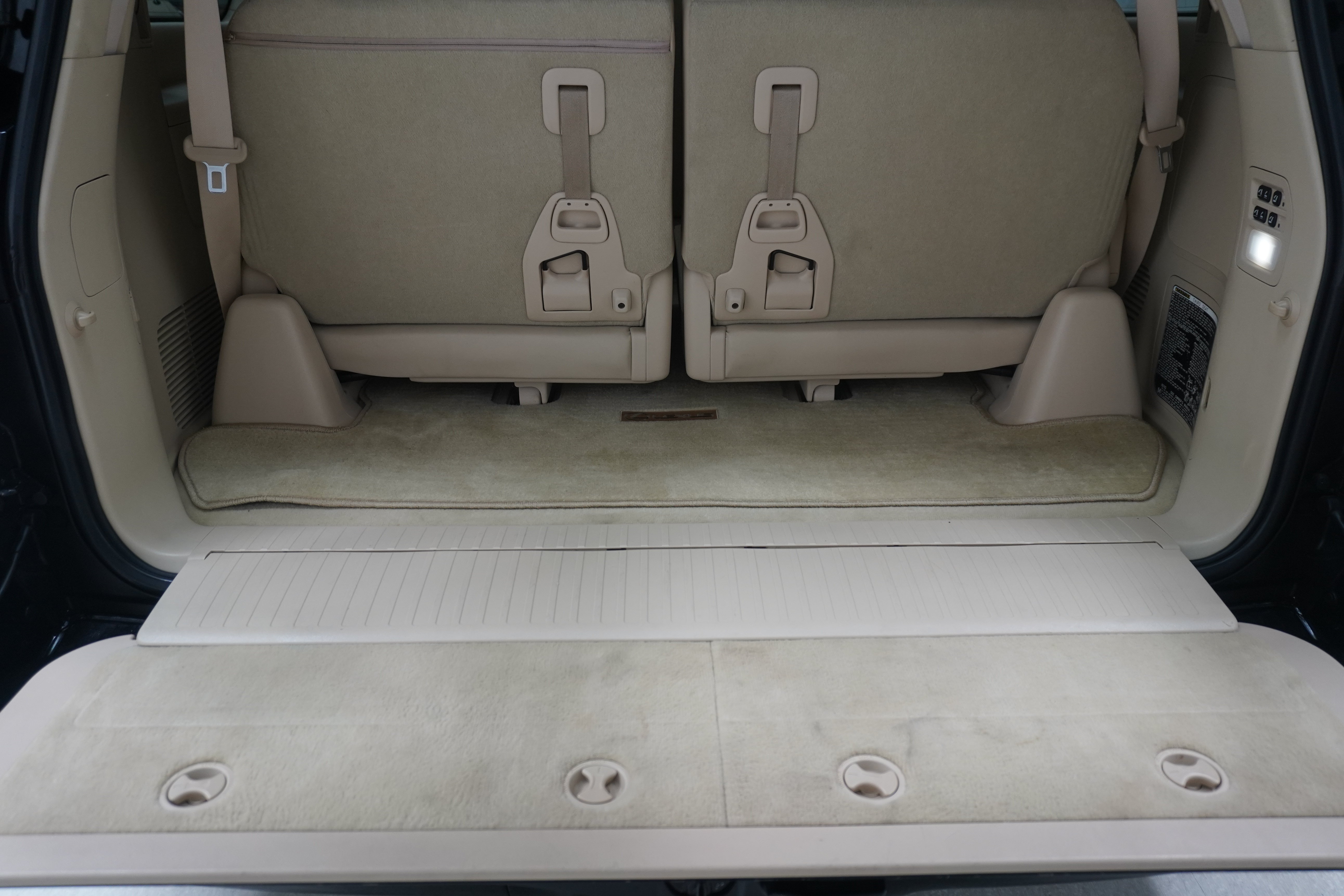 Used 2018 Lexus LX 570 4WD w/ Luxury Package image 29