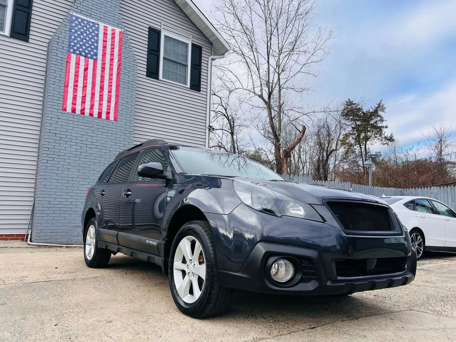 Used 2013 Subaru Outback 2.5i Premium w/ All-Weather Pkg image 6